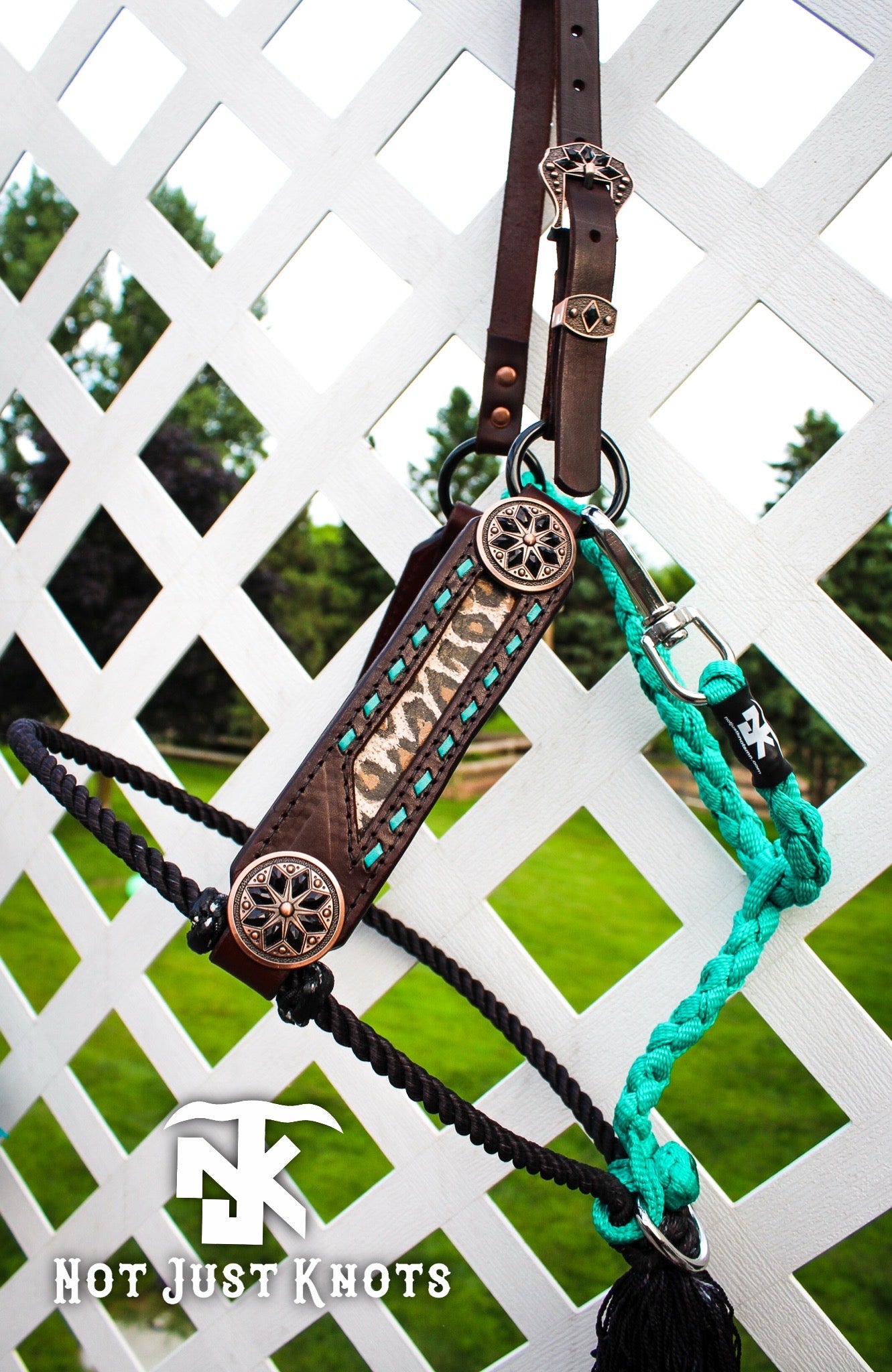 Hybrid Lariat Halter