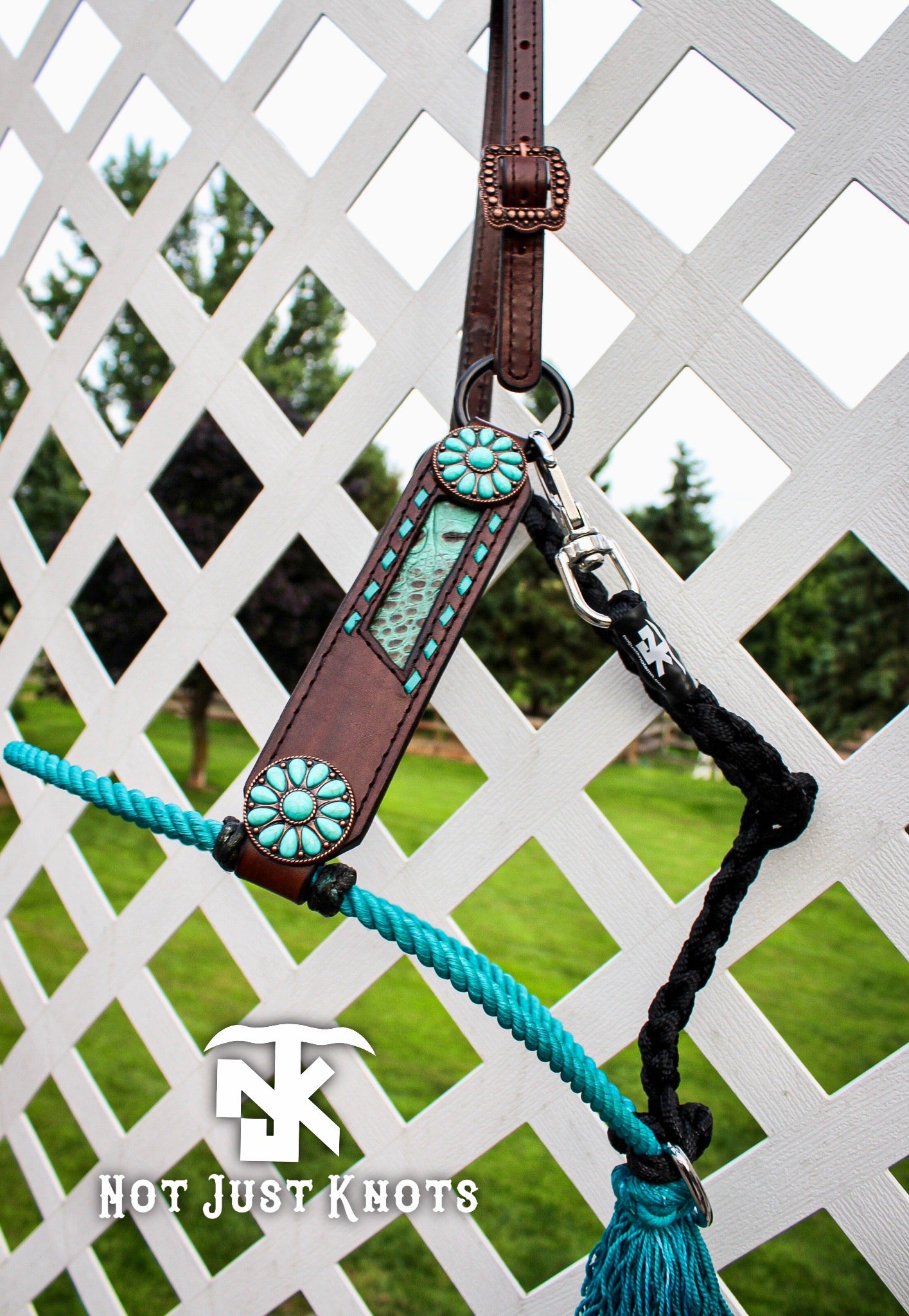 Hybrid Lariat Halter