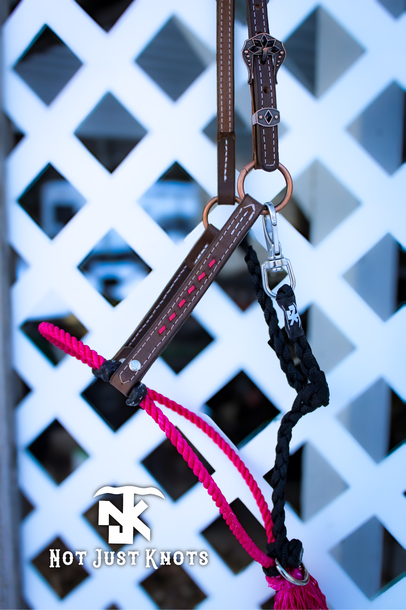 Classic Hybrid Lariat Halter