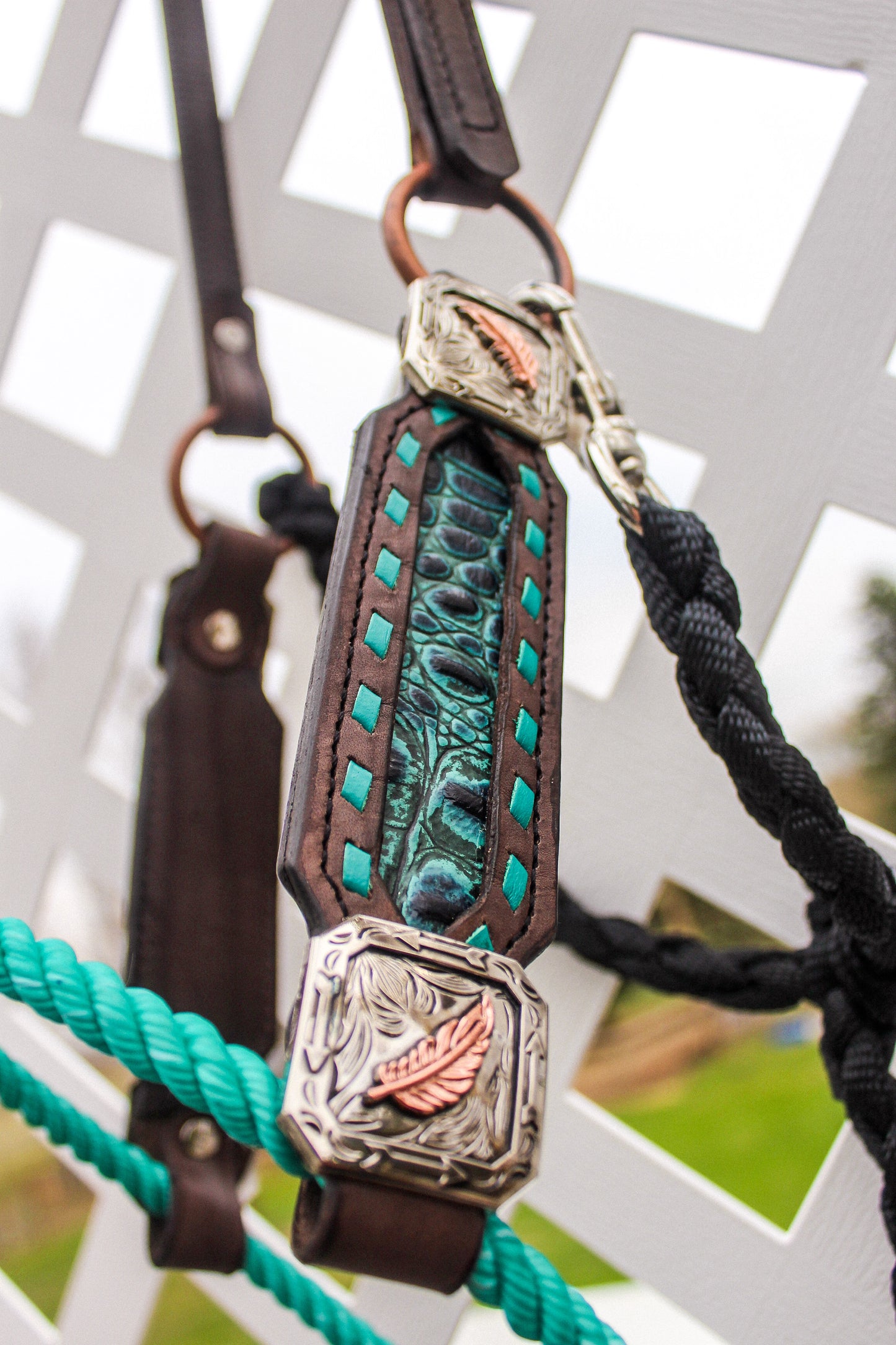 Hybrid Lariat Halter